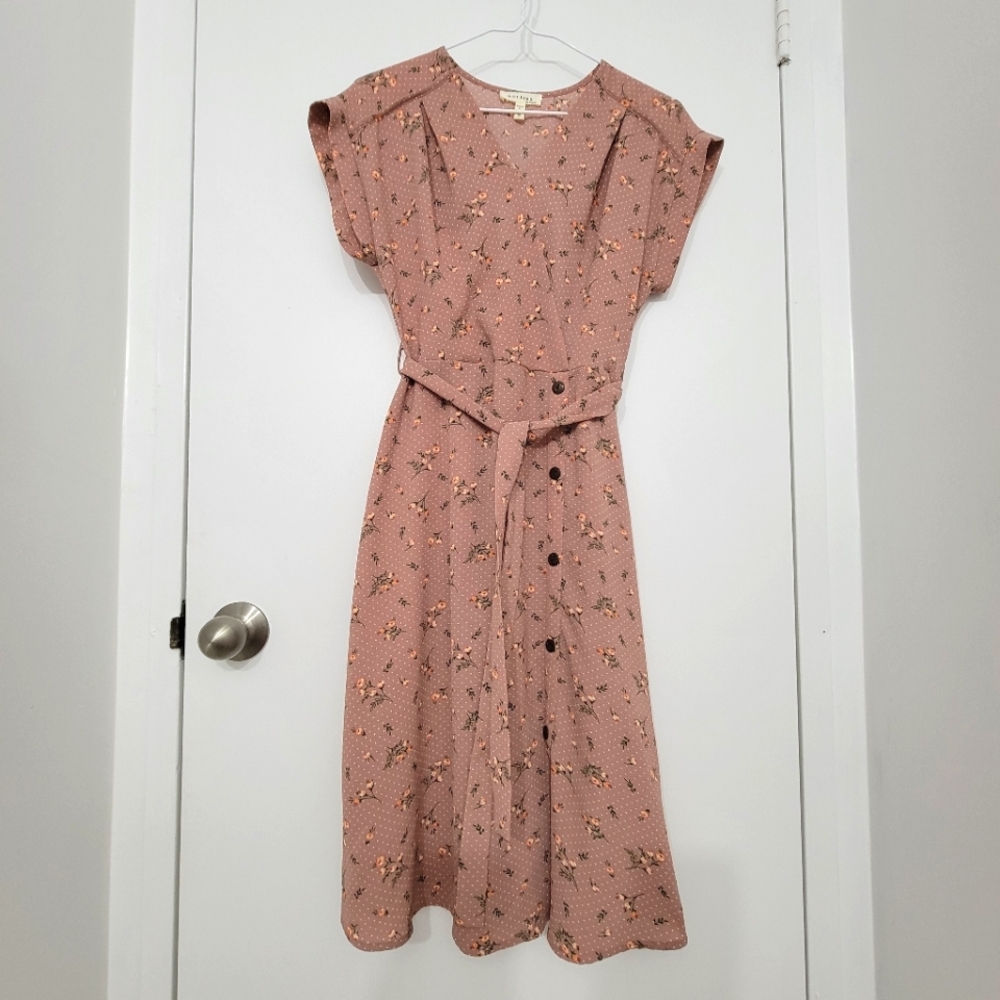 ❤️[3/$35] Monteau Floral Midi Dress